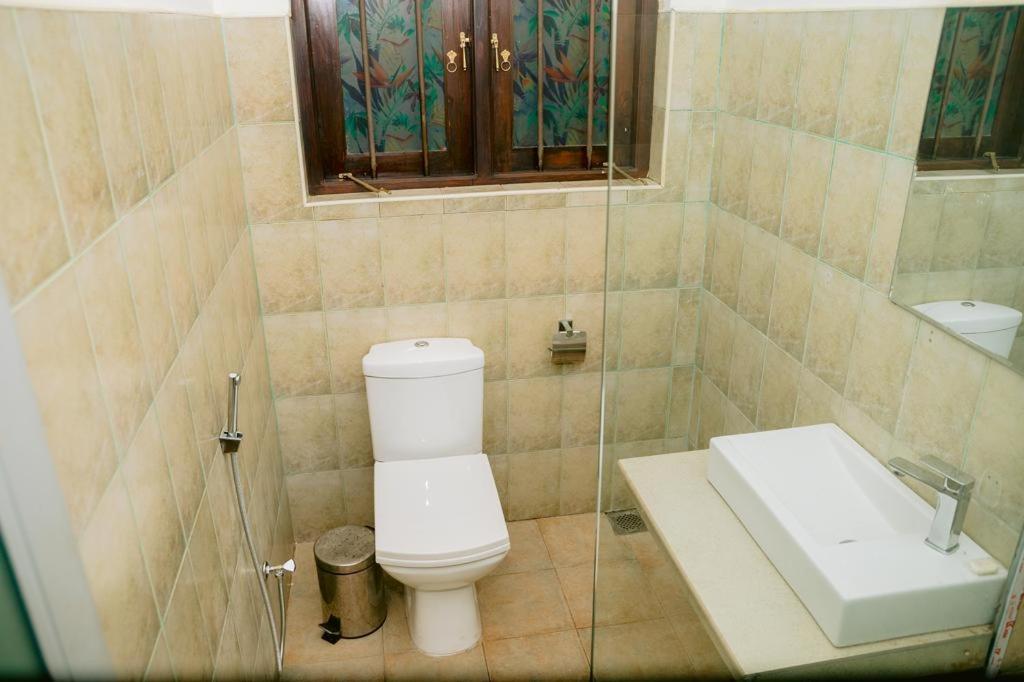 Romantic Garden Hotel Negombo Zewnętrze zdjęcie