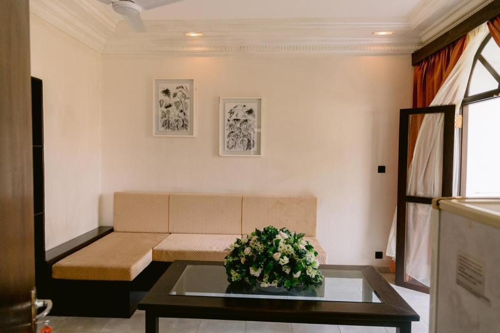 Romantic Garden Hotel Negombo Zewnętrze zdjęcie