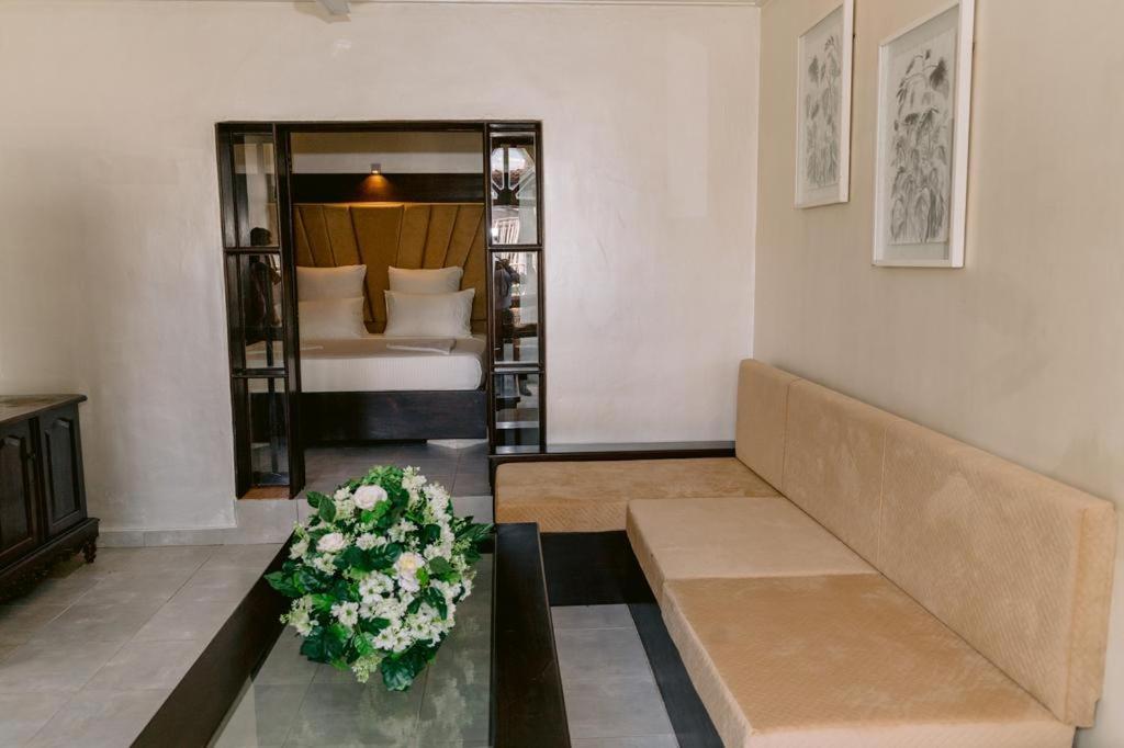 Romantic Garden Hotel Negombo Zewnętrze zdjęcie