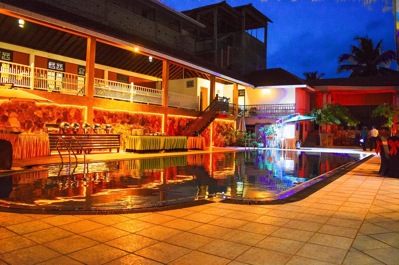 Romantic Garden Hotel Negombo Zewnętrze zdjęcie