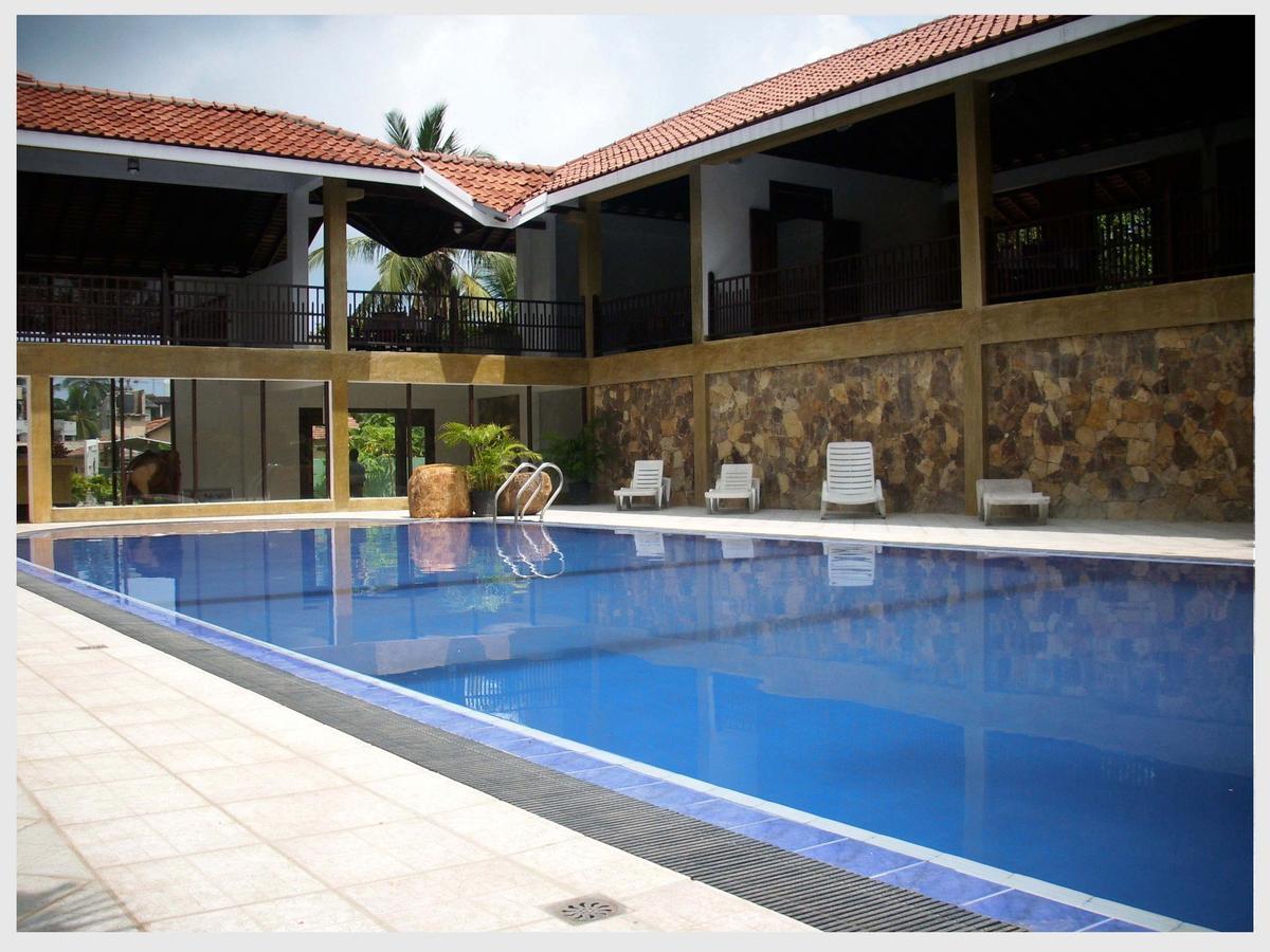 Romantic Garden Hotel Negombo Zewnętrze zdjęcie